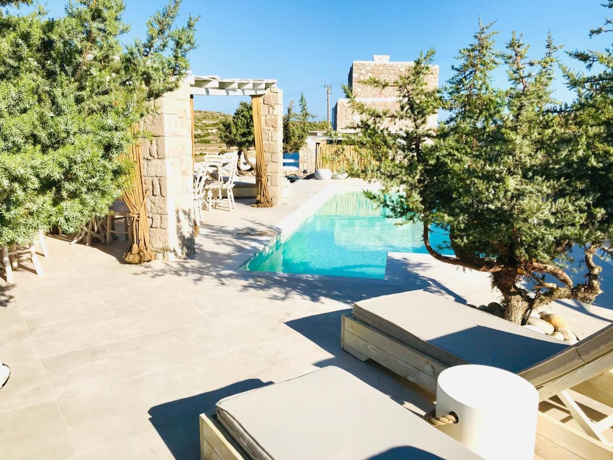 Milo Milo Suites Mandrakia 外观 照片