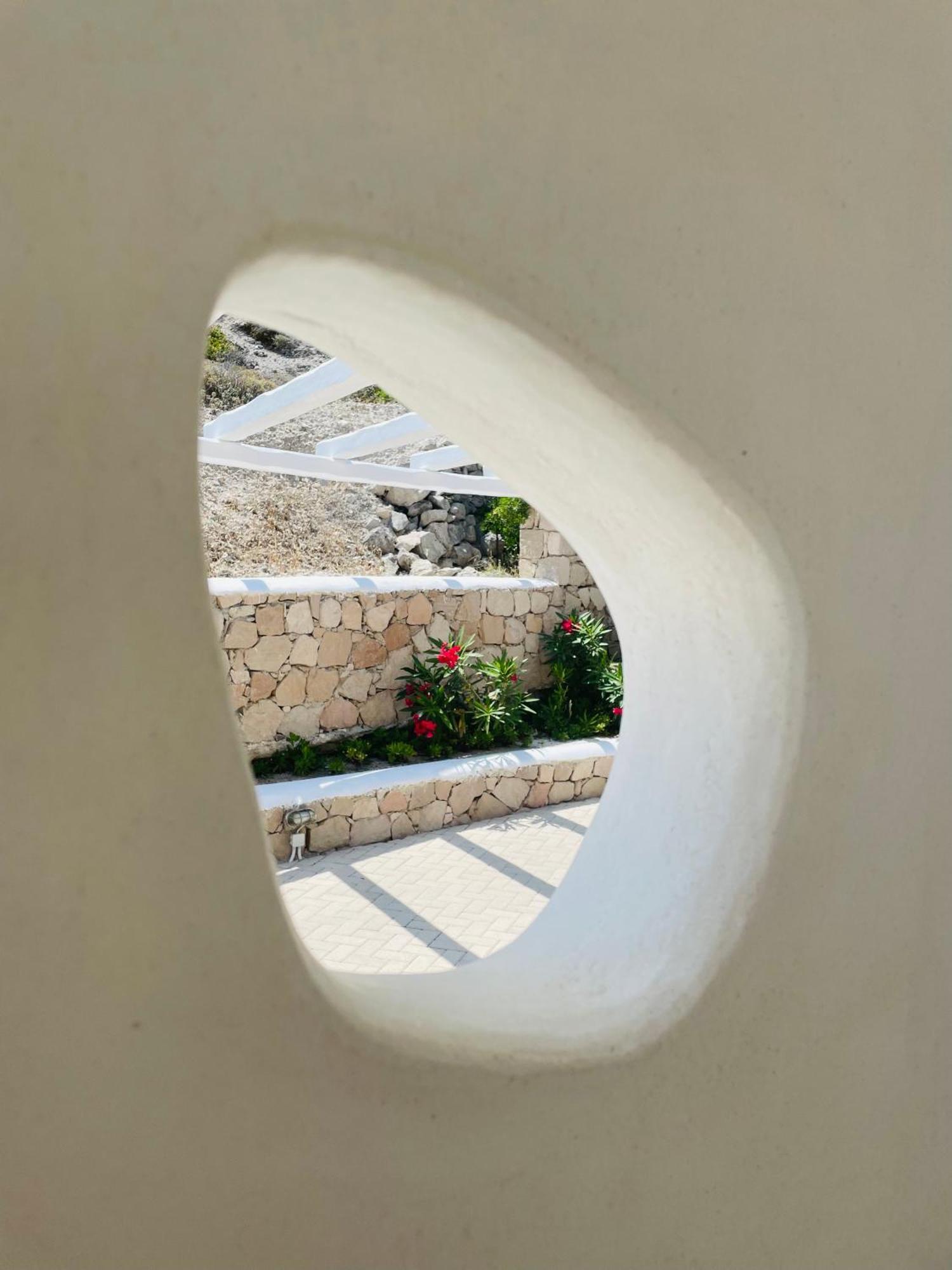 Milo Milo Suites Mandrakia 外观 照片