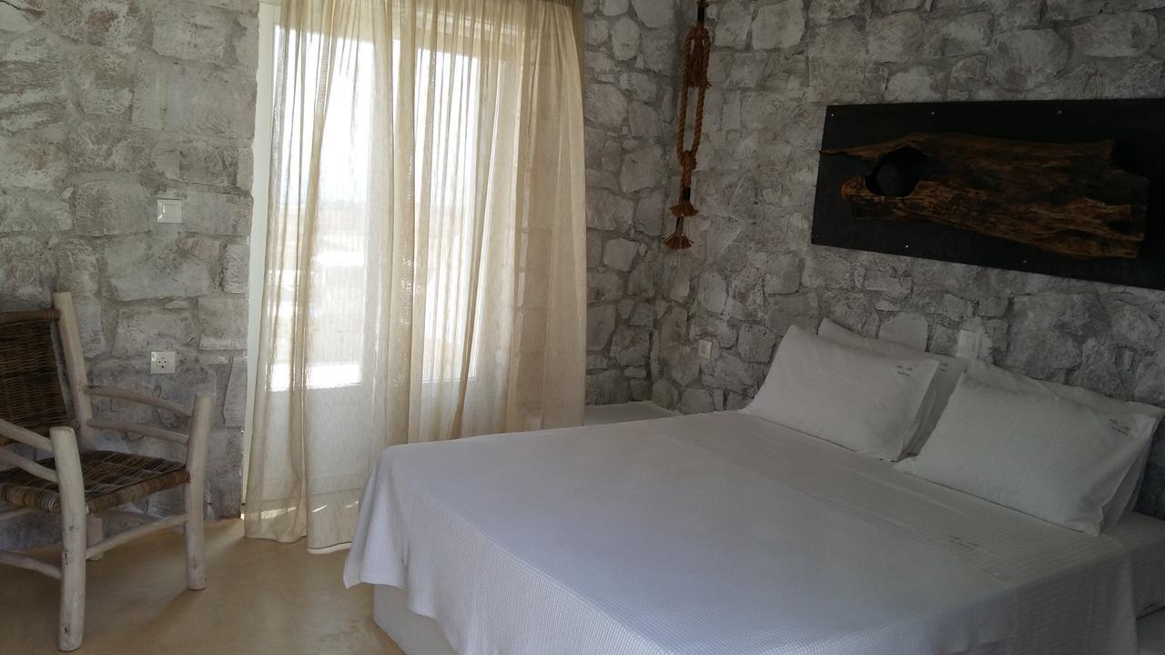 Milo Milo Suites Mandrakia 外观 照片