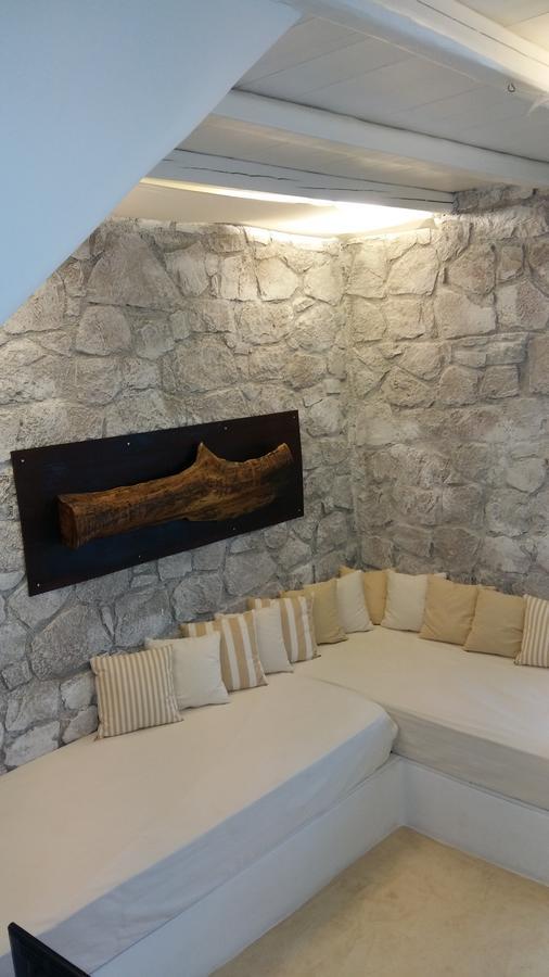 Milo Milo Suites Mandrakia 外观 照片