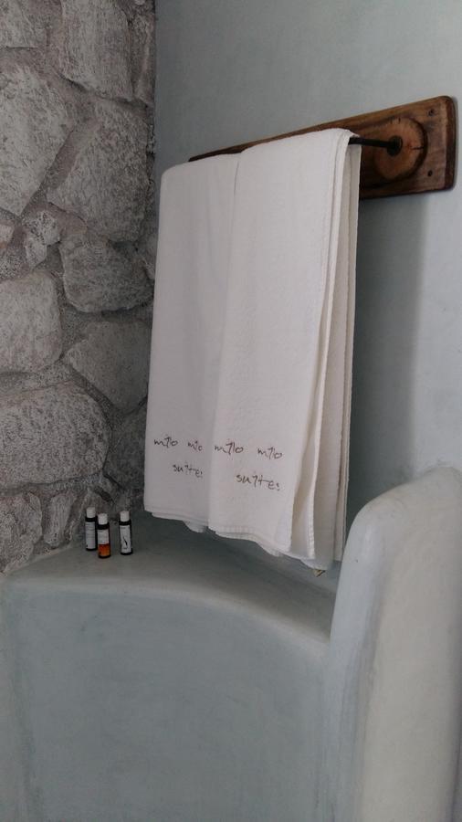 Milo Milo Suites Mandrakia 外观 照片